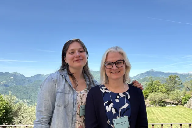 Sofia Bergh and Åsa Petersén outdoors. Photo.